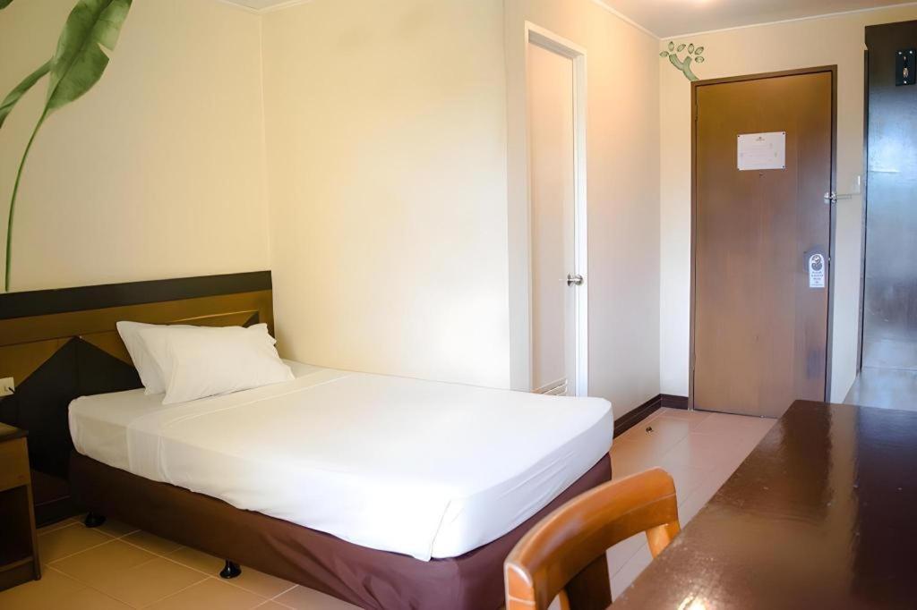 Country Village Hotel Cagayan de Oro Exterior photo
