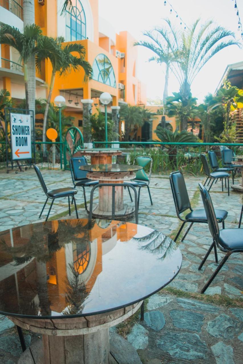 Country Village Hotel Cagayan de Oro Exterior photo