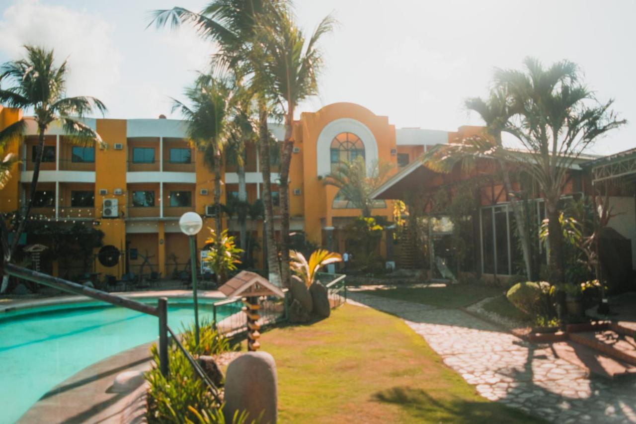 Country Village Hotel Cagayan de Oro Exterior photo